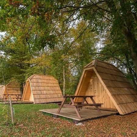 Glamping Village - Speleo Camp Logatec Eksteriør billede